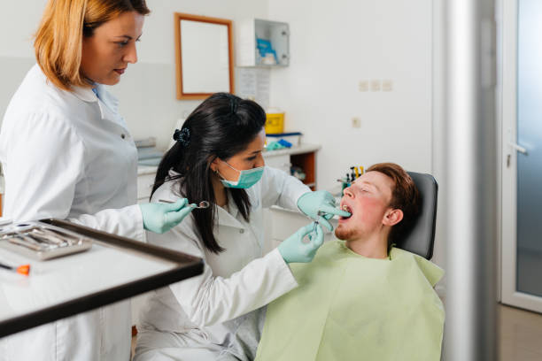 Best Chipped Tooth Repair Near Me  in Lakehills, TX